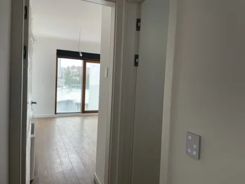 Sale, apartment, 357m², Dušanovac, Voždovac Sve Podlokacije - image 15