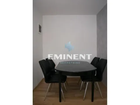 Prodaja, kuća, 200m², Ledine, Beograd - image 15