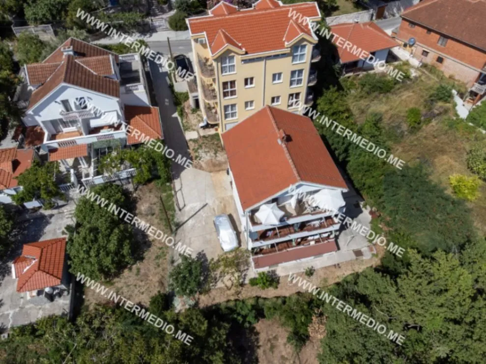 Prodaja, kuća, 180m², Kamenari, Herceg Novi