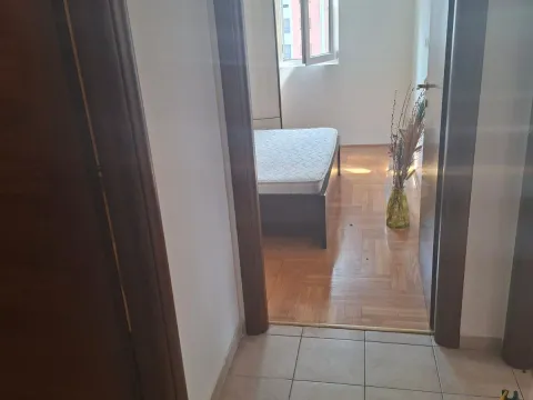 Rent, two bedroom apartment, 65m², Stari Aerodrom, Podgorica - image 6