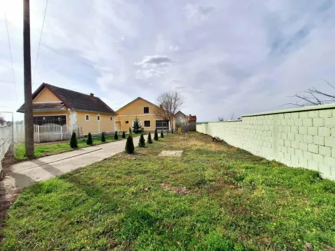 Prodaja, kuća, 412m², Belegiš, Stara Pazova - image 1