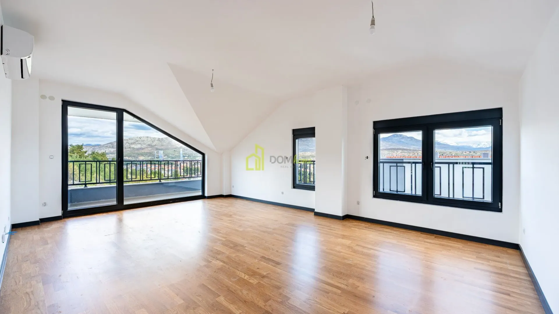 Prodaja, trosoban stan, 122m², Gorica C, Podgorica