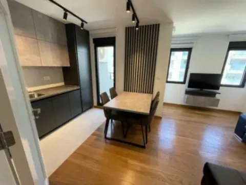 Izdavanje, dvosoban stan, 70m², City Kvart, Podgorica - image 4