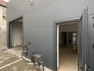 Izdavanje, poslovni prostor, 180m², Vašarište, Jagodina - image 1