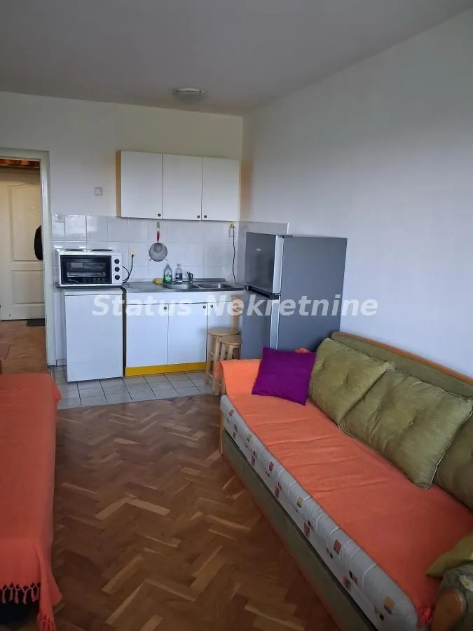 Izdavanje, garsonjera, 24m², Nova Detelinara, Novi Sad Sve Podlokacije