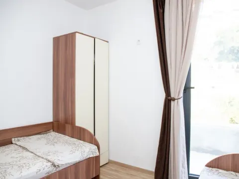 Izdavanje, dvosoban stan, 90m², Rafailovići, Budva - image 2
