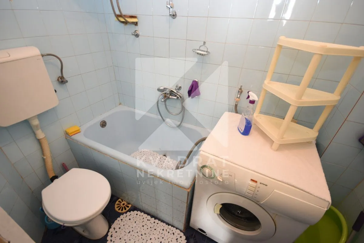 Izdavanje, dvosoban stan, 55m², Tološi, Podgorica