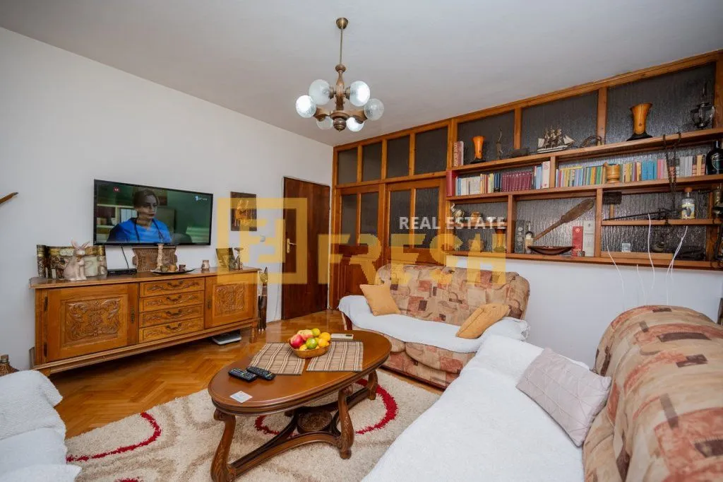 Sale, house, 150m², Stari Aerodrom, Podgorica