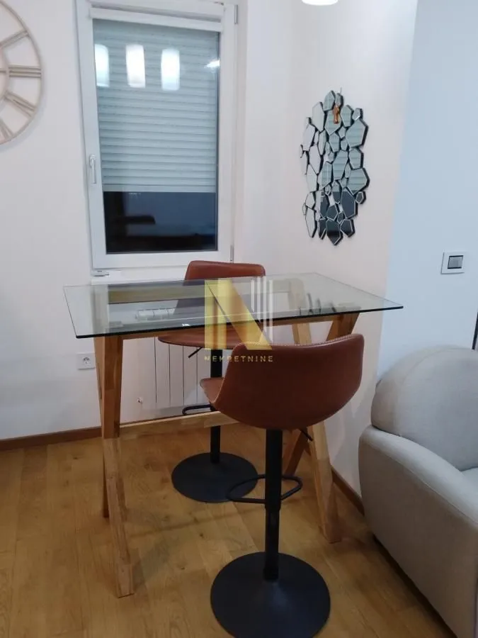 Prodaja, garsonjera, 29m², Bulevar Evrope, Novi Sad Sve Podlokacije