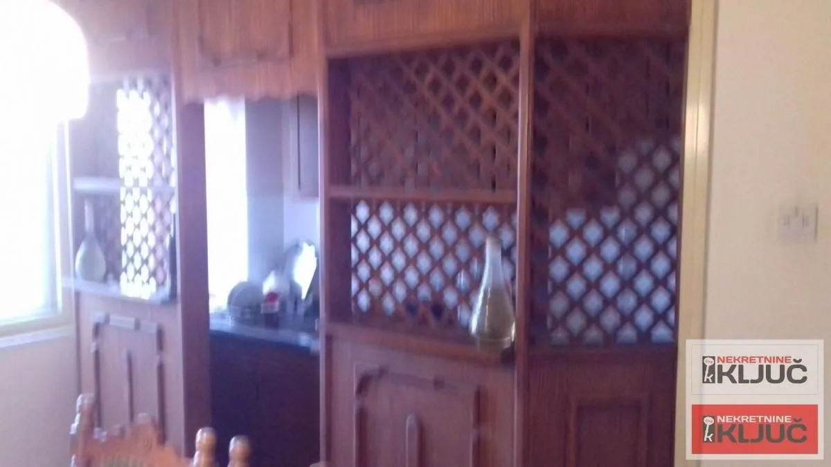 Prodaja, trosoban stan, 86m², Centar, Novi Sad