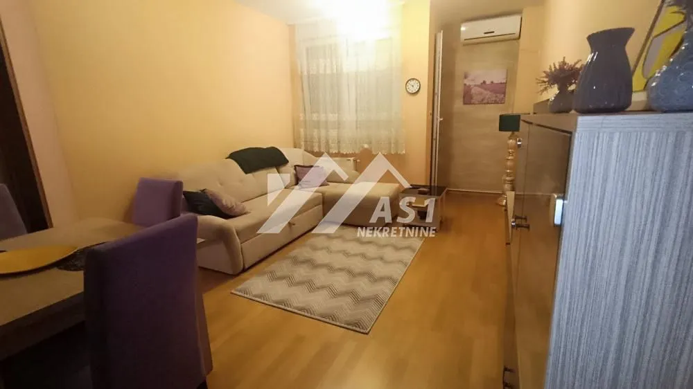 Izdavanje, dvosoban stan, 45m², Sajam, Novi Sad Sve Podlokacije