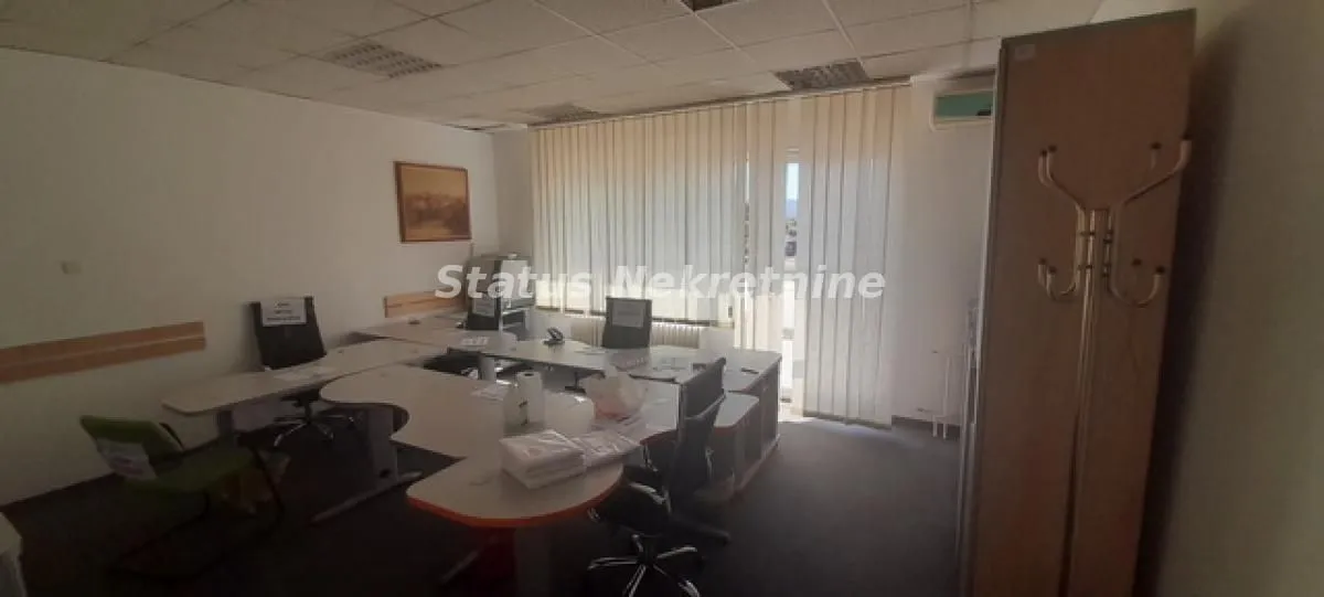 Rent, office space, 450m², Veternik, Novi Sad Sve Podlokacije
