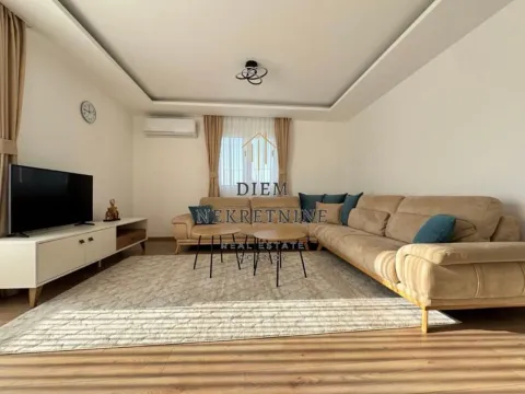 Rent, three bedroom apartment, 100m², Zagorič, Podgorica - image 1