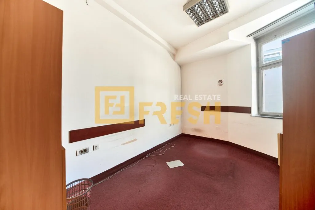 Rent, office space, 345m², Centar, Podgorica