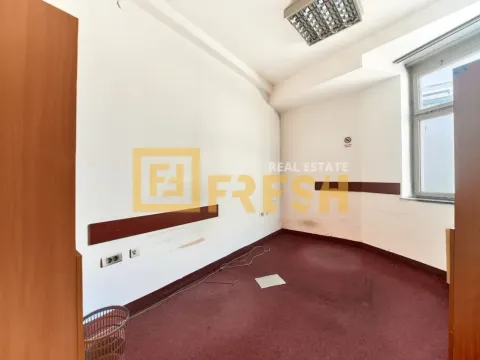 Rent, office space, 345m², Centar, Podgorica - image 21