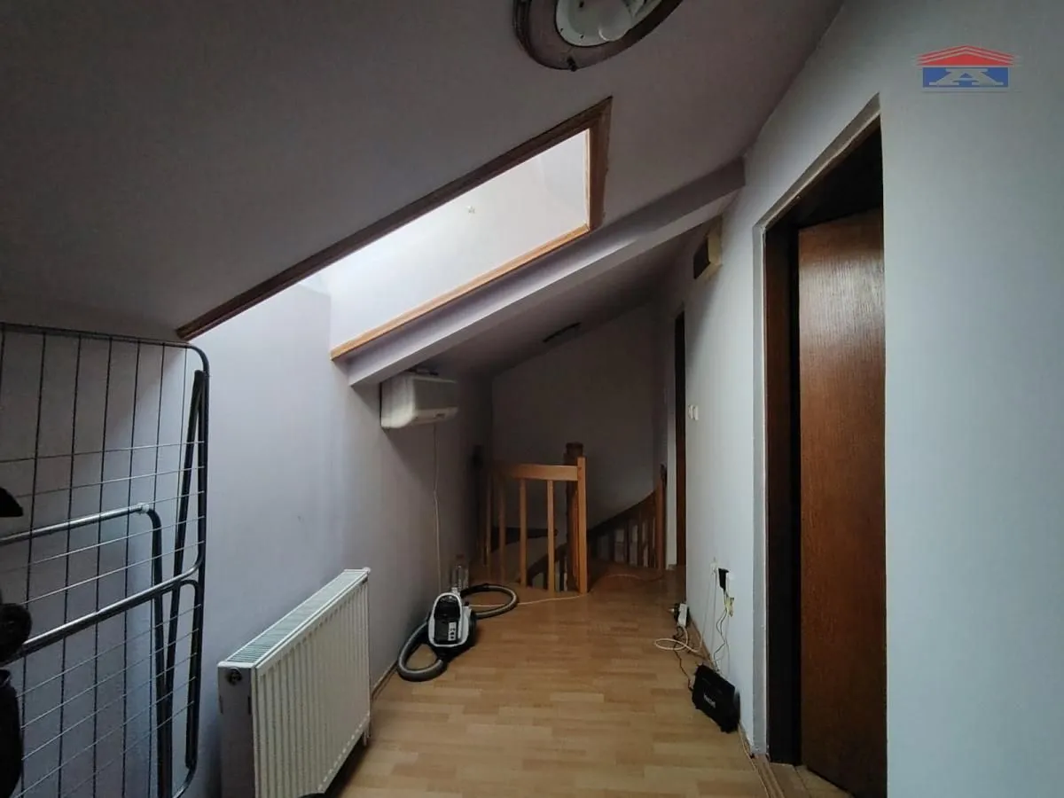 Prodaja, trosoban stan, 81m², Grbavica, Novi Sad Sve Podlokacije