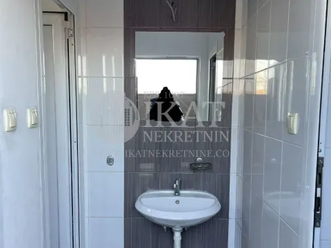 Izdavanje, poslovni prostor, 20m², Leštane, Grocka - image 12