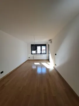 Sale, three bedroom apartment, 78m², Zvezdara Sve Podlokacije, Beograd - image 1