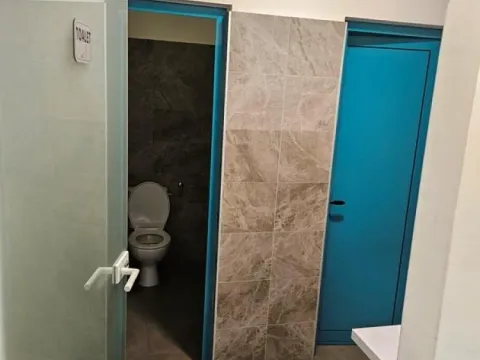 Izdavanje, poslovni prostor, 2150m², Zemun Sve Podlokacije, Beograd - image 14