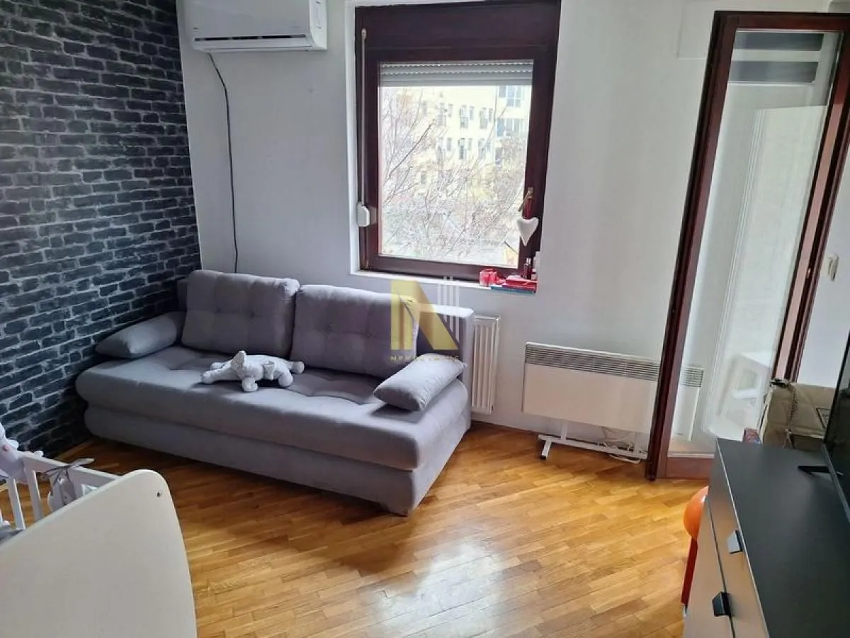 Prodaja, trosoban stan, 71m², Salajka, Novi Sad Sve Podlokacije