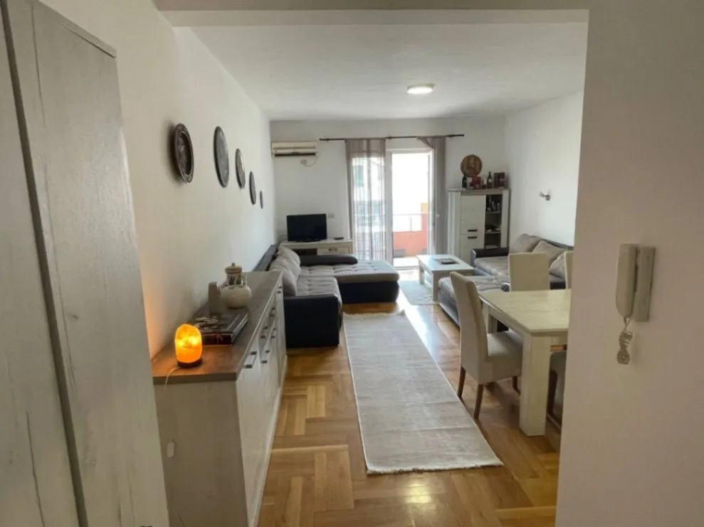 Stan na dan, jednosoban stan, 84m2, Tivat