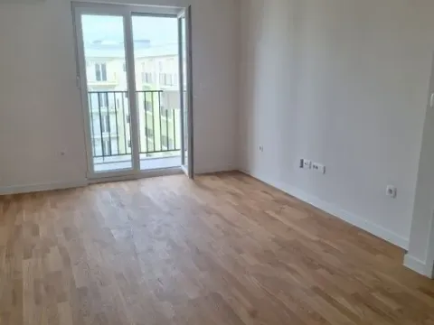 Prodaja, jednosoban stan, 39m², Pobrežje, Podgorica - image 6