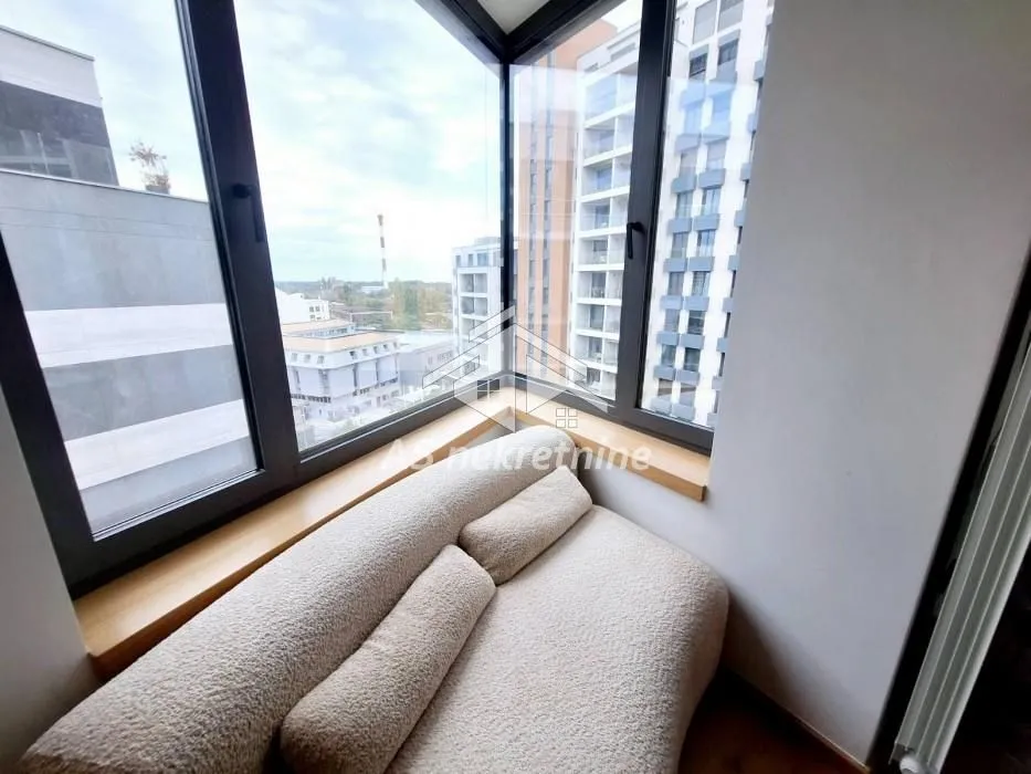 Izdavanje, četvorosoban stan, 120m², Stari Grad, Beograd