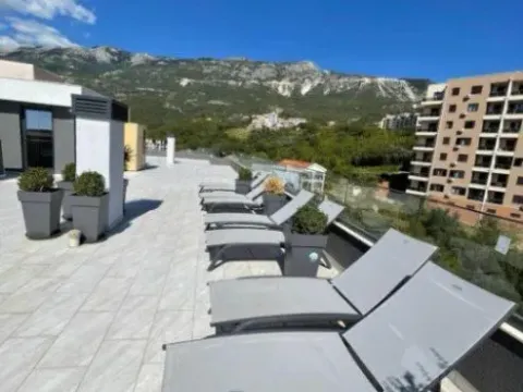Sale, one bedroom apartment, 40m², Bečići, Budva - image 2