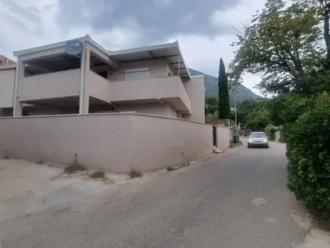 Sale, house, 220m², Bar, Crna Gora - image 10