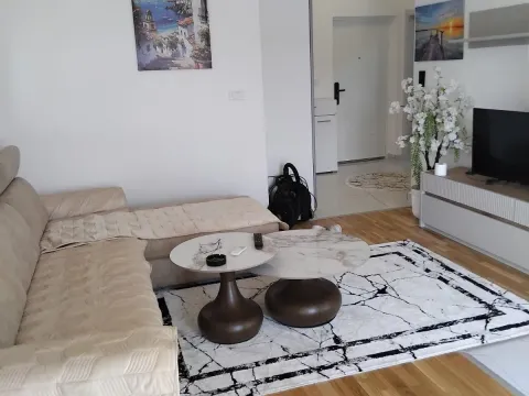 Izdavanje, stan, 47m², Zabjelo, Podgorica - image 1