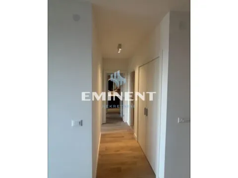 Izdavanje, trosoban stan, 74m², Savski Venac, Beograd - image 9