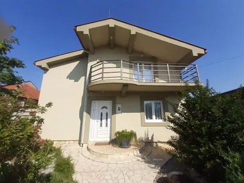 Prodaja, kuća, 180m², Podgorica, Crna Gora - image 28