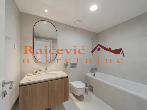 Izdavanje, trosoban stan, 77m², Savski Venac, Beograd - image 19