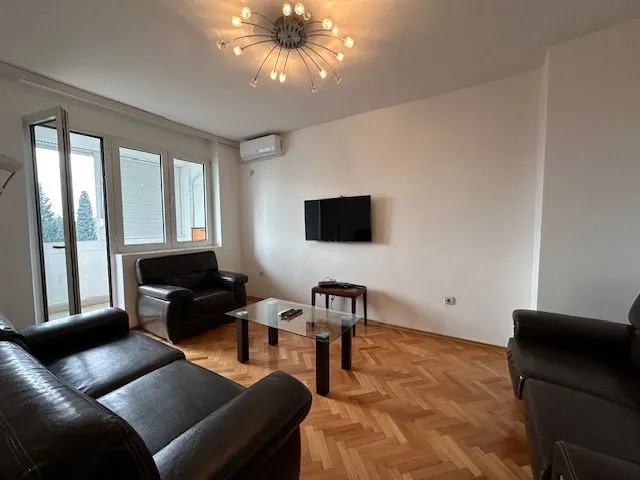 Izdavanje, jednosoban stan, 55m², Preko Morače, Podgorica