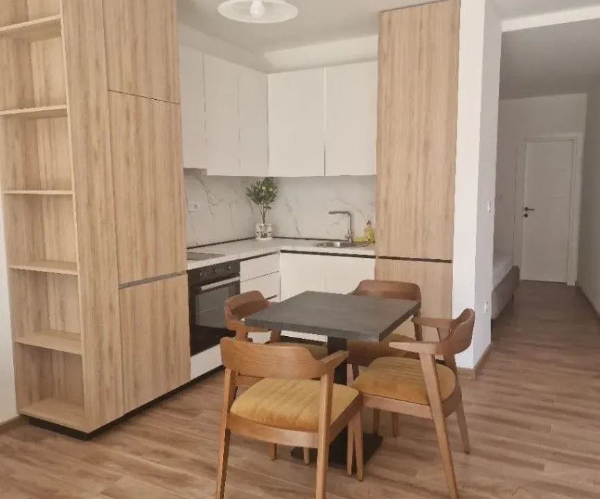 Rent, studio apartment, 46m², Gradiošnica, Tivat