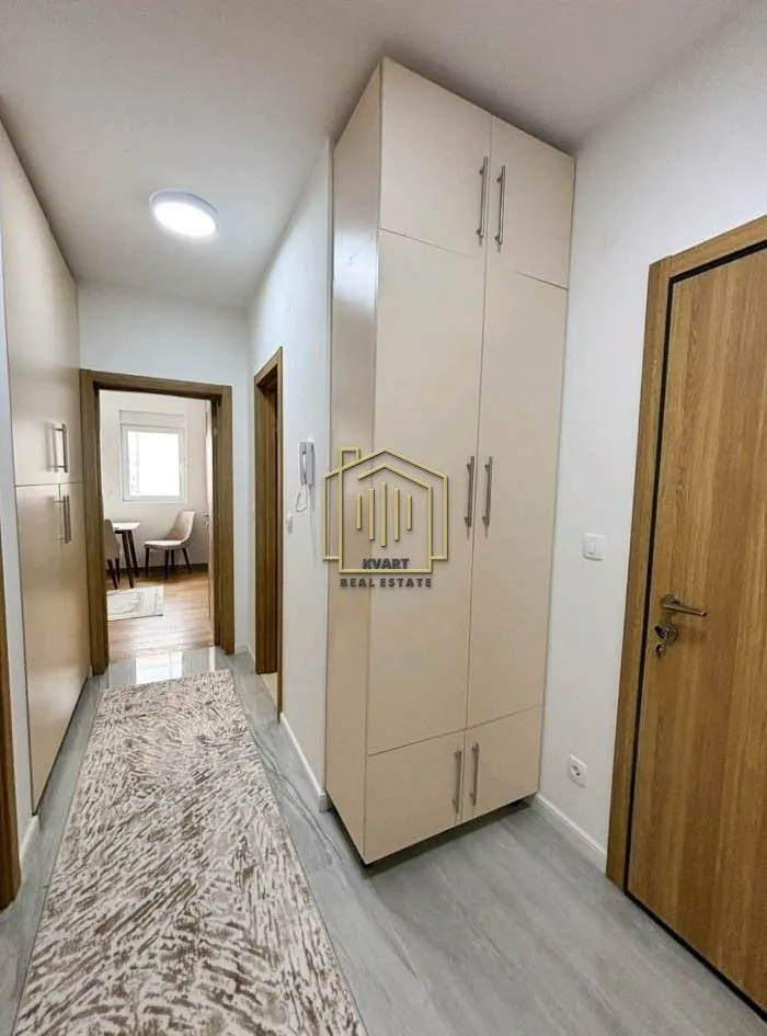 Izdavanje, dvosoban stan, 71m², New City, Podgorica