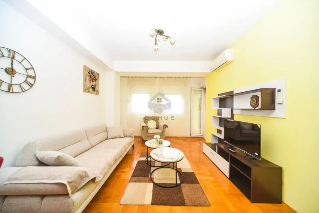 Izdavanje, jednosoban stan, 51m², City Kvart, Podgorica