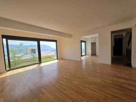 Prodaja, kuća, 184m², Budva, Crna Gora - image 22