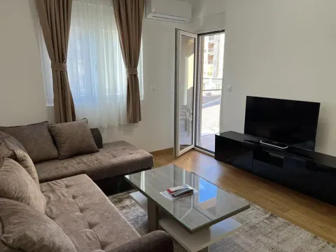 Rent, one bedroom apartment, 50m², City Kvart, Podgorica - image 12