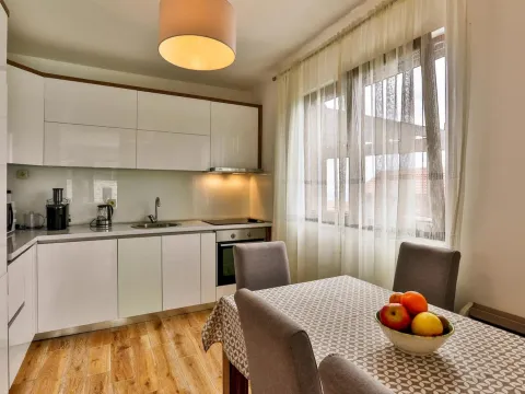 Rent, house, 270m², Rijeka Reževići, Budva - image 34