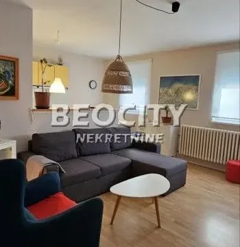 Izdavanje, dvosoban stan, 44m², Centar, Novi Sad