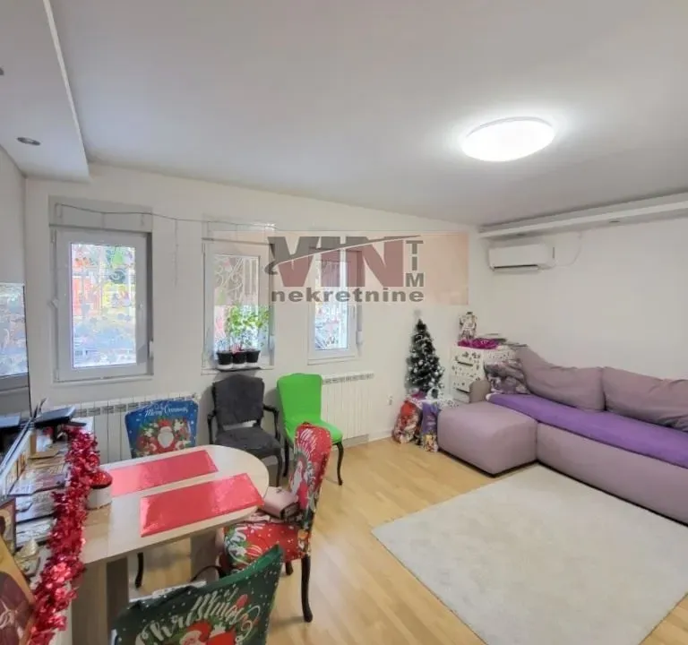 Prodaja, trosoban stan, 63m², Cvetkova Pijaca, Zvezdara Sve Podlokacije