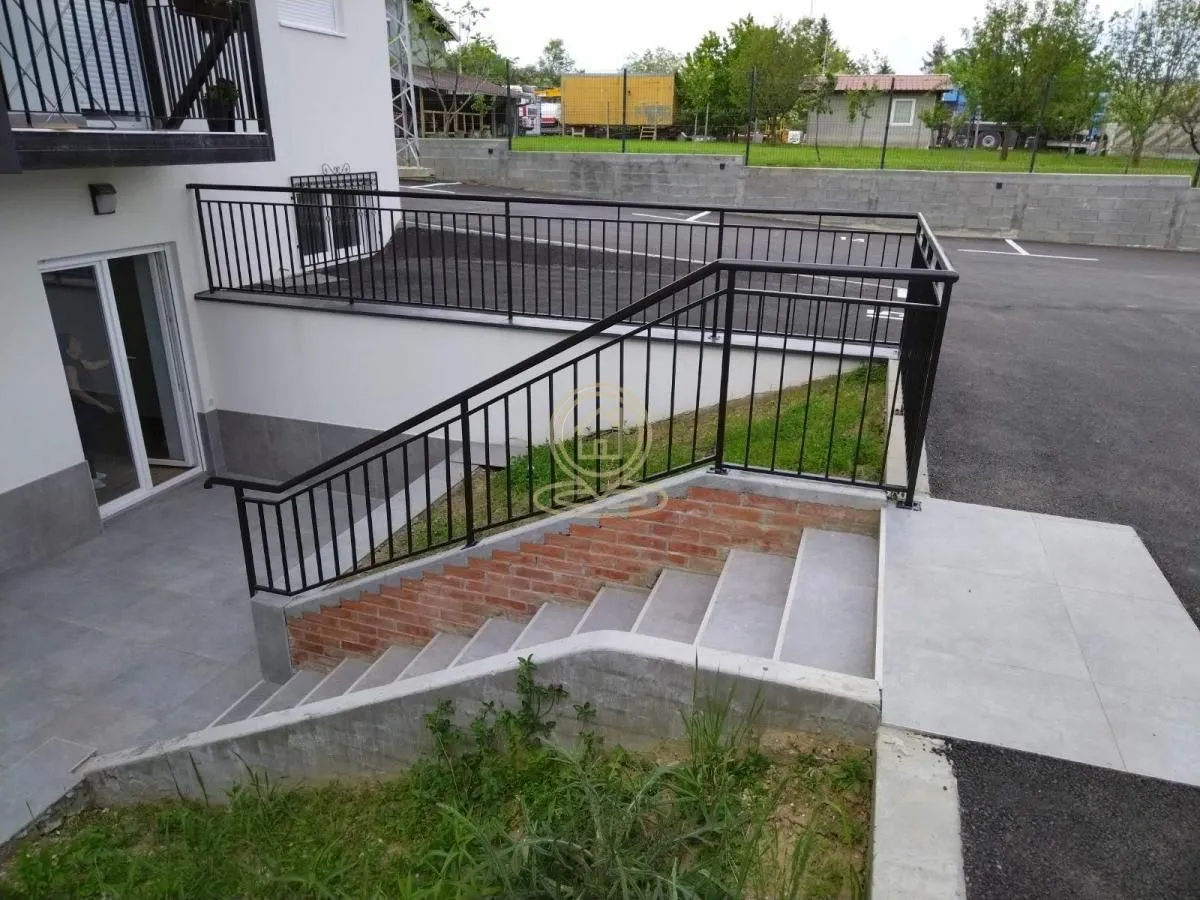 Prodaja, jednosoban stan, 45m², Mišeluk, Petrovaradin