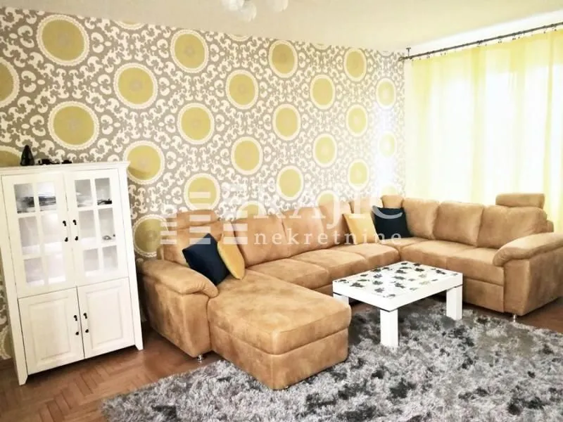 Rent, three bedroom apartment, 84m², Voždovac Sve Podlokacije, Beograd