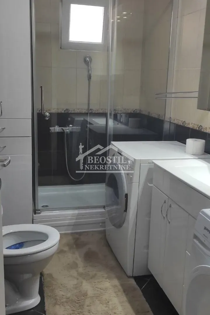 Izdavanje, jednosoban stan, 46m², Batajnica, Beograd