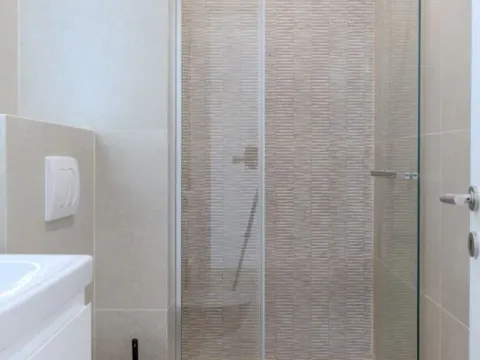 Prodaja, dvosoban stan, 113m², Tivat, Crna Gora - image 6