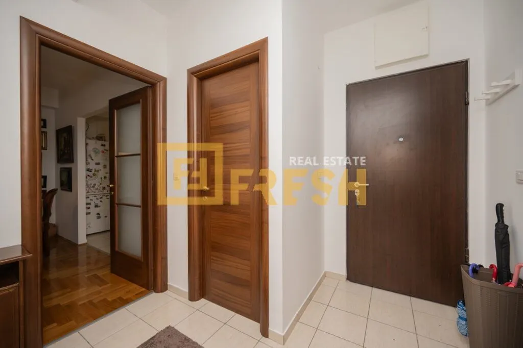 Prodaja, dvosoban stan, 74m², City Kvart, Podgorica