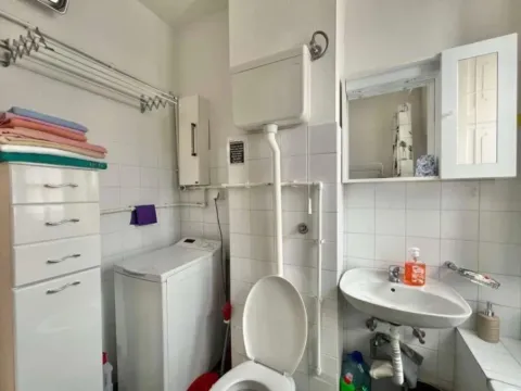 Rent, two bedroom apartment, 50m², Stari Grad, Herceg Novi - image 10