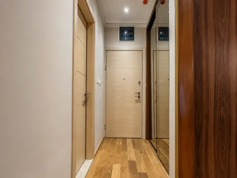 Izdavanje, jednosoban stan, 52m², Kod Capital Plaze, Podgorica - image 9