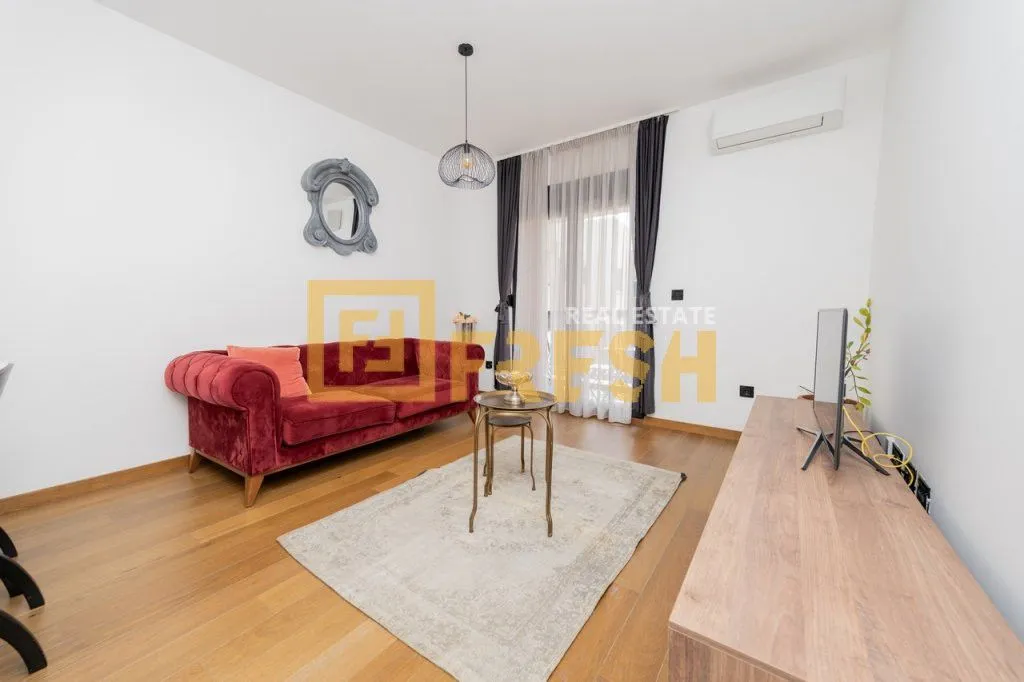 Prodaja, dvosoban stan, 70m², Ljubović, Podgorica